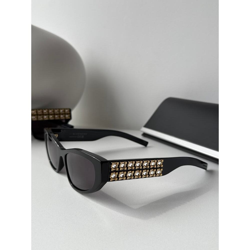 NEW Givenchy GV40078U Cat Eye Black Crystal Sunglasses $700 - Picture 2 of 6